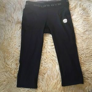 Gold's Gym advance athletic Capri pants